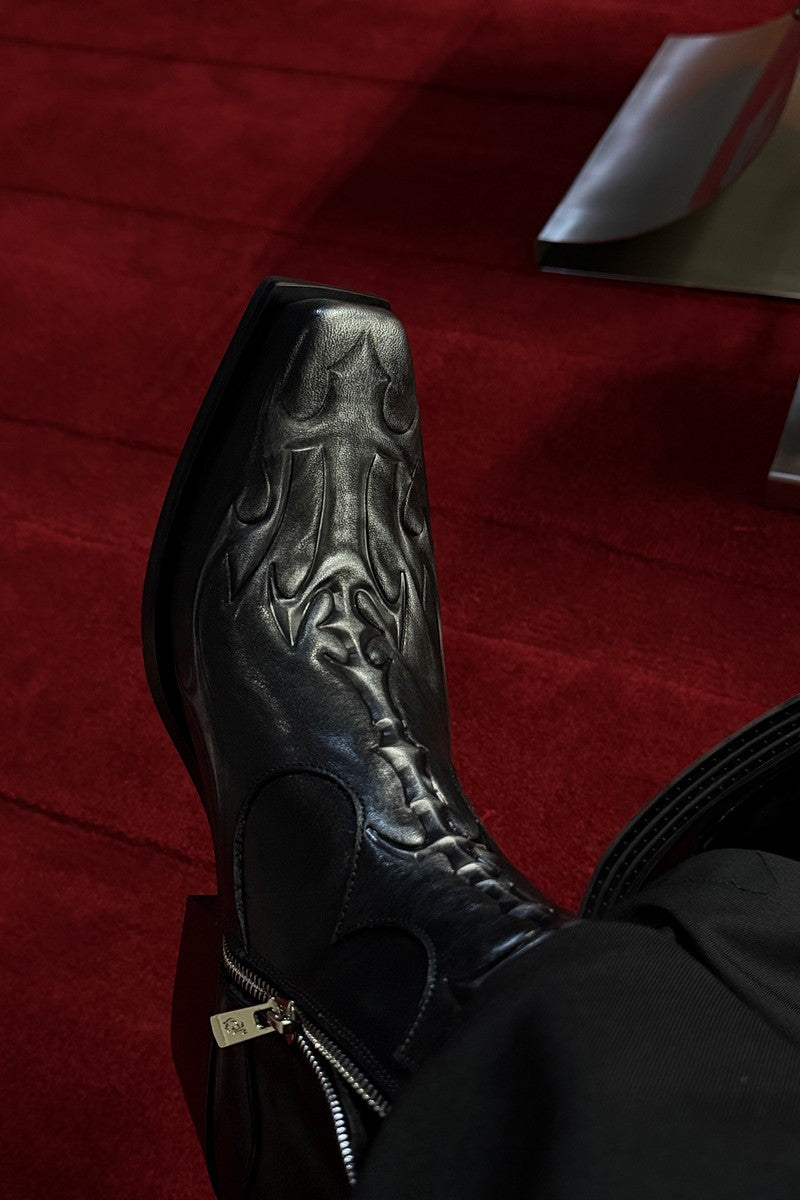 Embossed Spine Leather Chelsea Boots